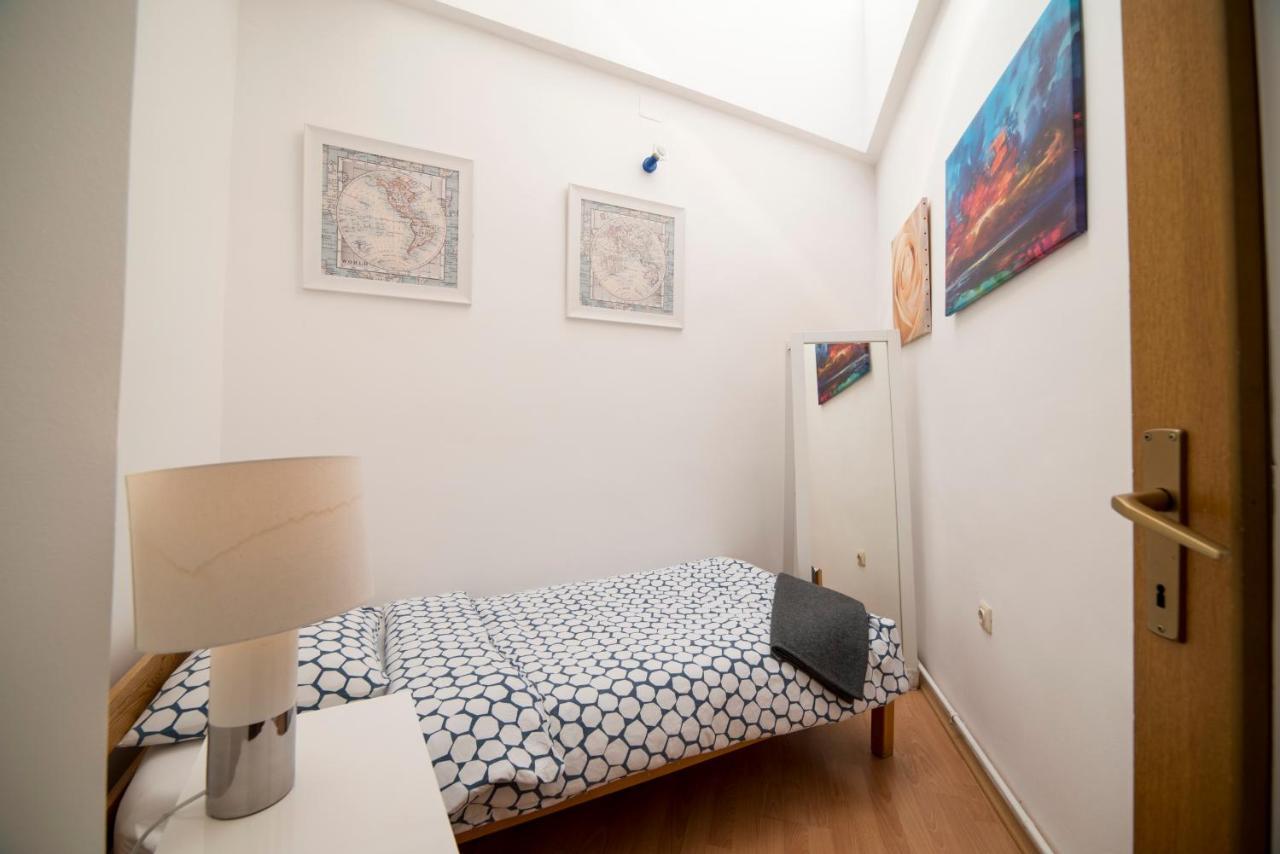 Octogon Apartment Zagreb Exterior photo